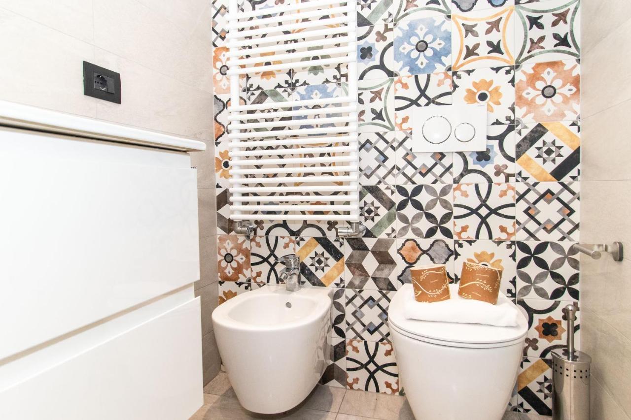 Bengasi Functional Mini Flat Apartment Turin Bagian luar foto