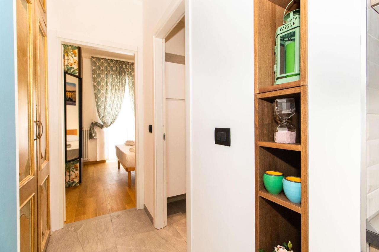 Bengasi Functional Mini Flat Apartment Turin Bagian luar foto