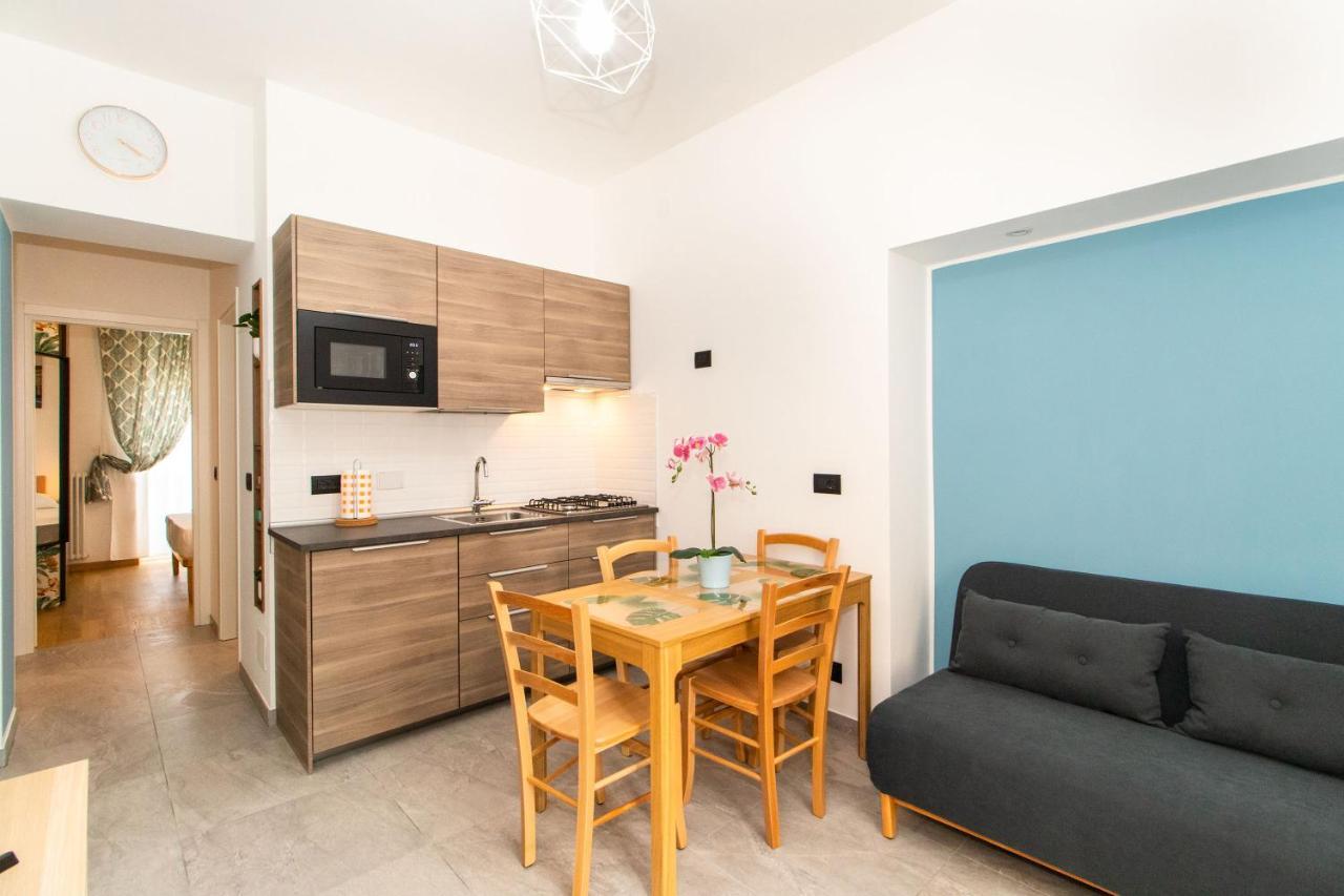 Bengasi Functional Mini Flat Apartment Turin Bagian luar foto
